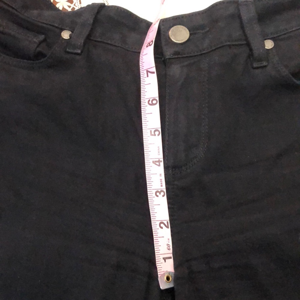 SOLD Paige Verdugo jeans - Picture 5 of 9
